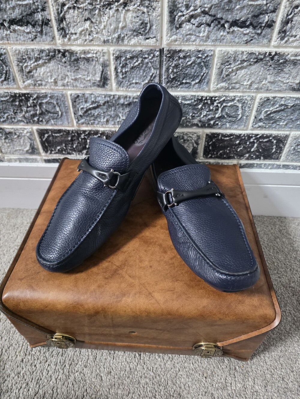 Salvatore Ferragamo Men's Navy Leather Loafers Size 9.5 - Picture 12 of 13